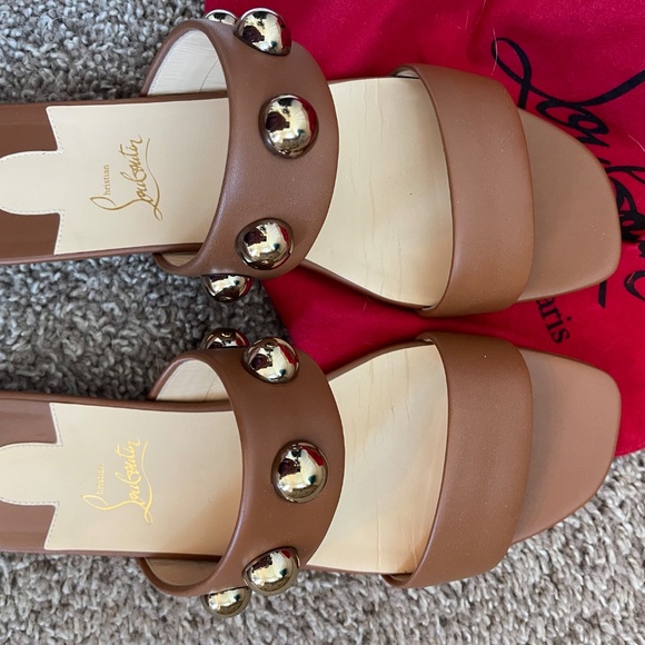 Camel Louboutin Slides - Picture 6 of 7